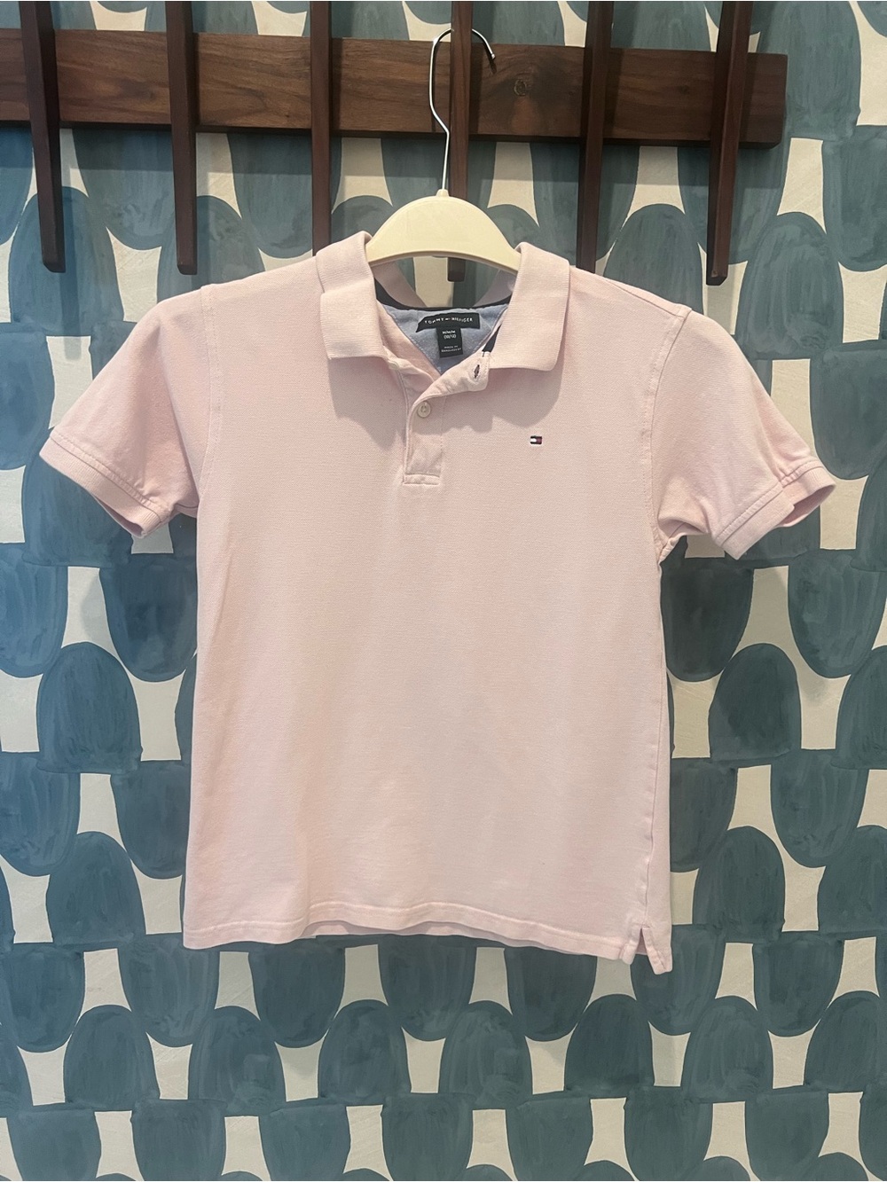 Tommy Hilfiger Soft Pink Polo Top. Boys size 10/12 Medium.